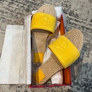 Tory Burch espadrille slides. Size 7.5